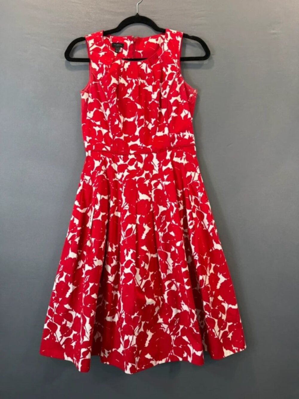 Talbots size 2 Floral Fit and Flare Mid-Length Dress